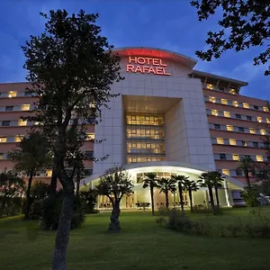 https://rafael.italymilanhotels.net